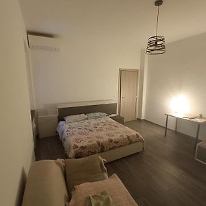 Camera economy con letto king size